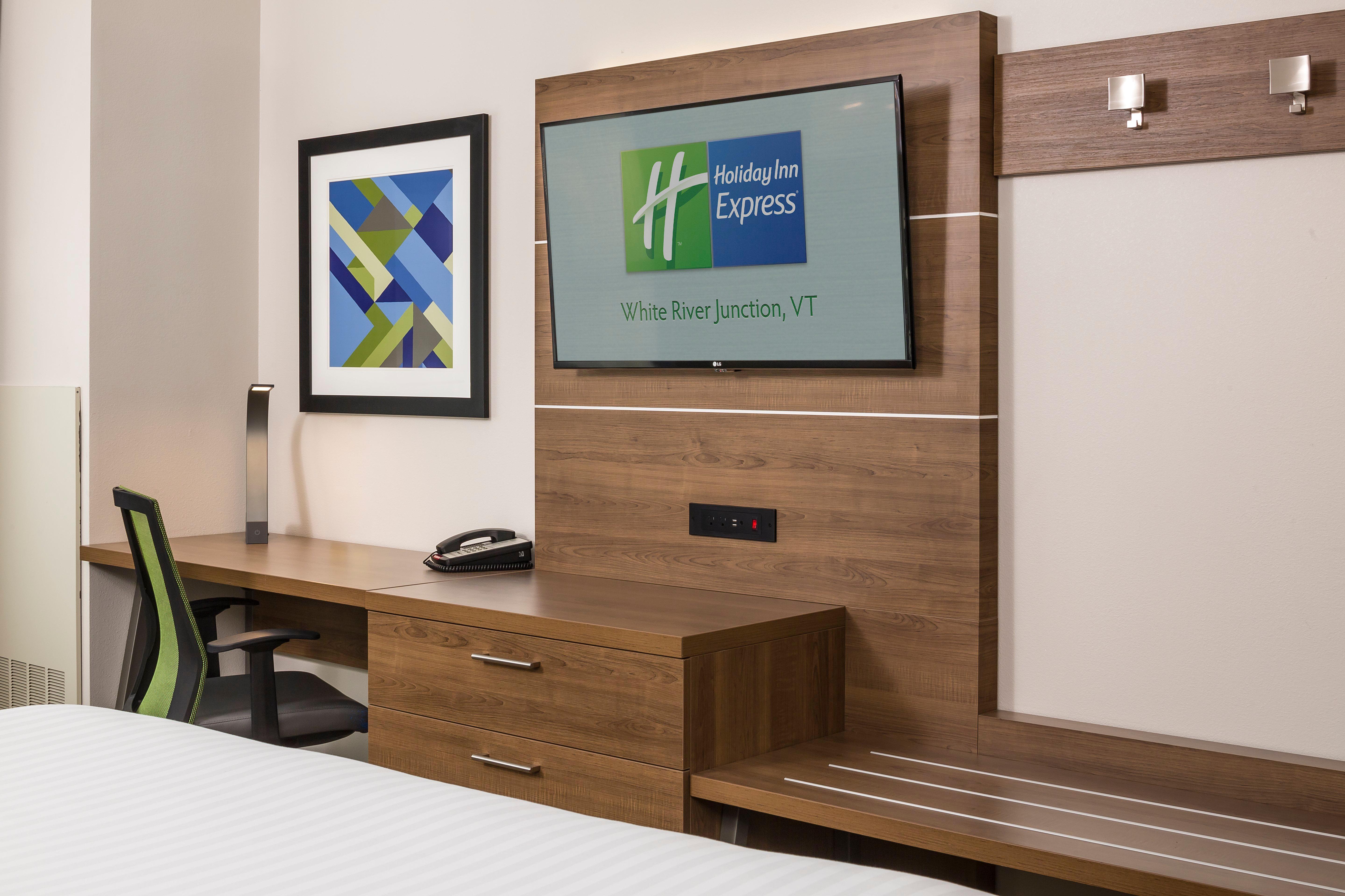 Holiday Inn Express Hotel & Suites White River Junction By Ihg מראה חיצוני תמונה
