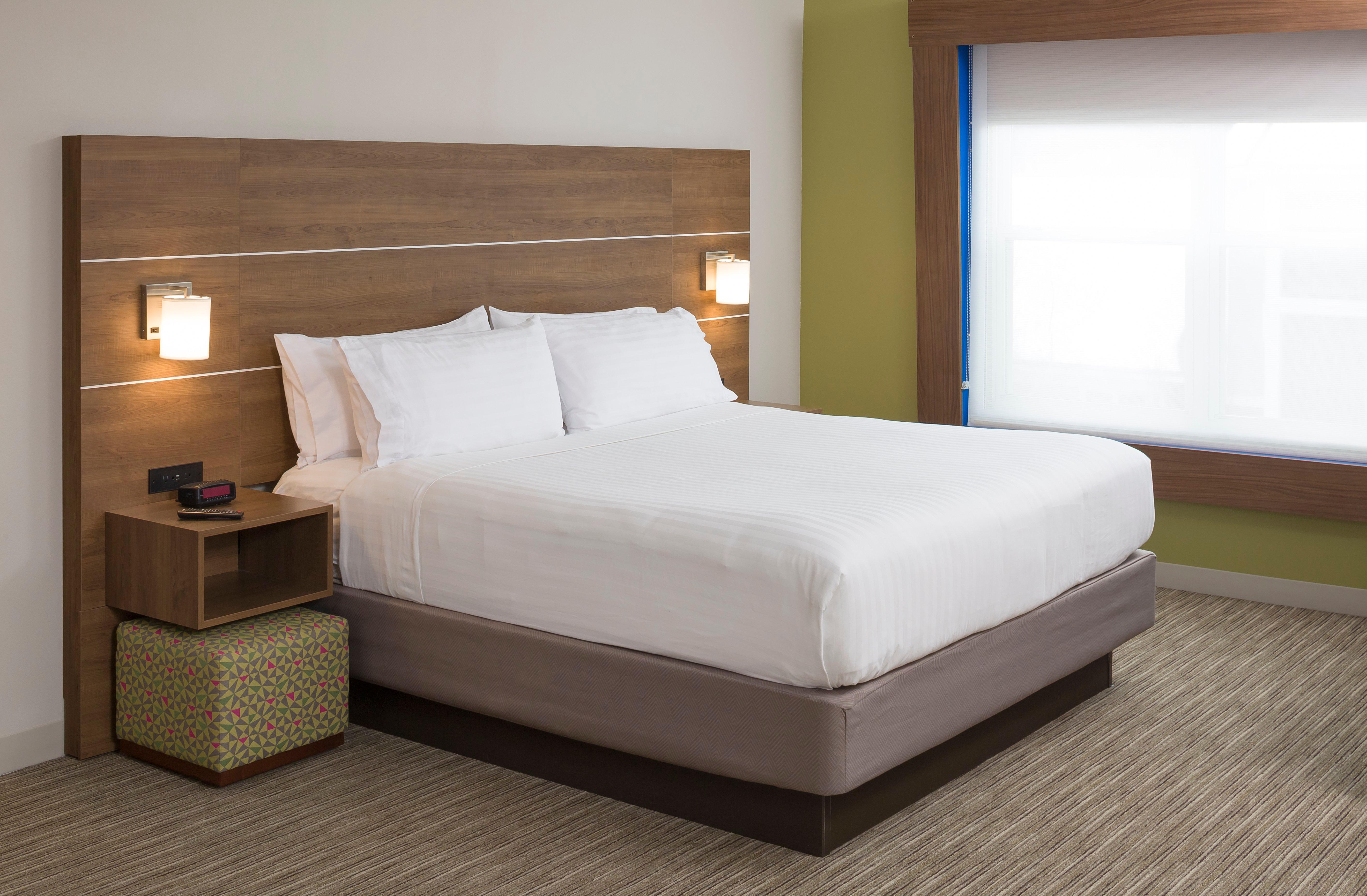 Holiday Inn Express Hotel & Suites White River Junction By Ihg מראה חיצוני תמונה