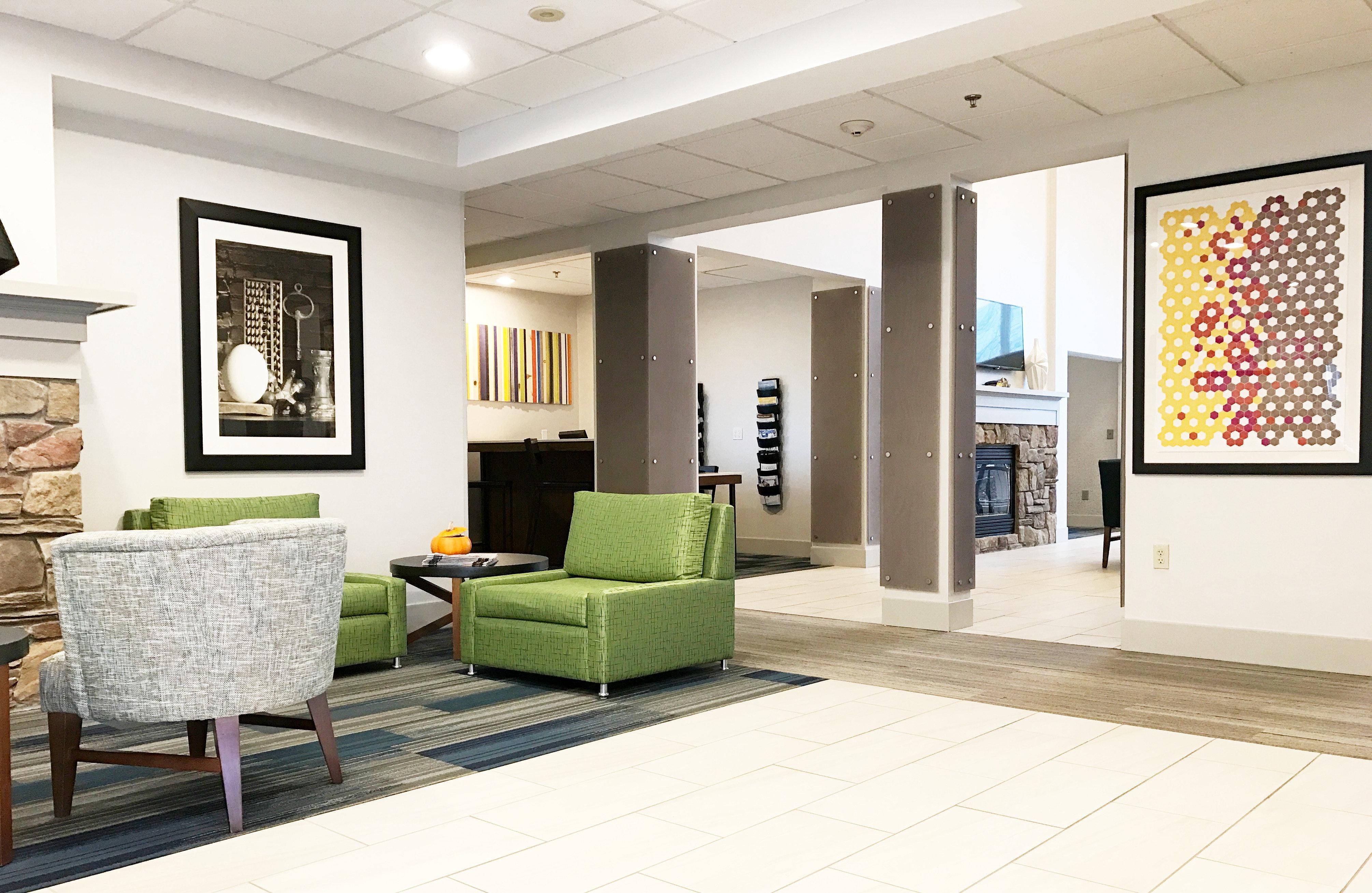 Holiday Inn Express Hotel & Suites White River Junction By Ihg מראה חיצוני תמונה