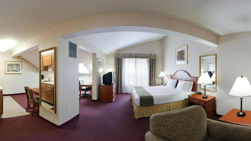 Holiday Inn Express Hotel & Suites White River Junction By Ihg מראה חיצוני תמונה
