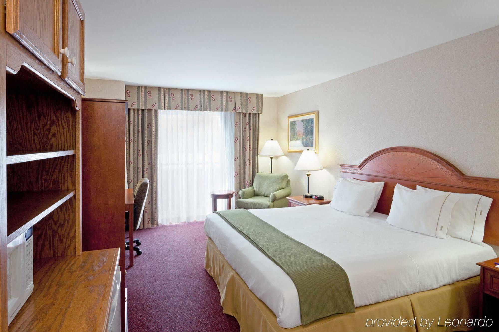 Holiday Inn Express Hotel & Suites White River Junction By Ihg מראה חיצוני תמונה