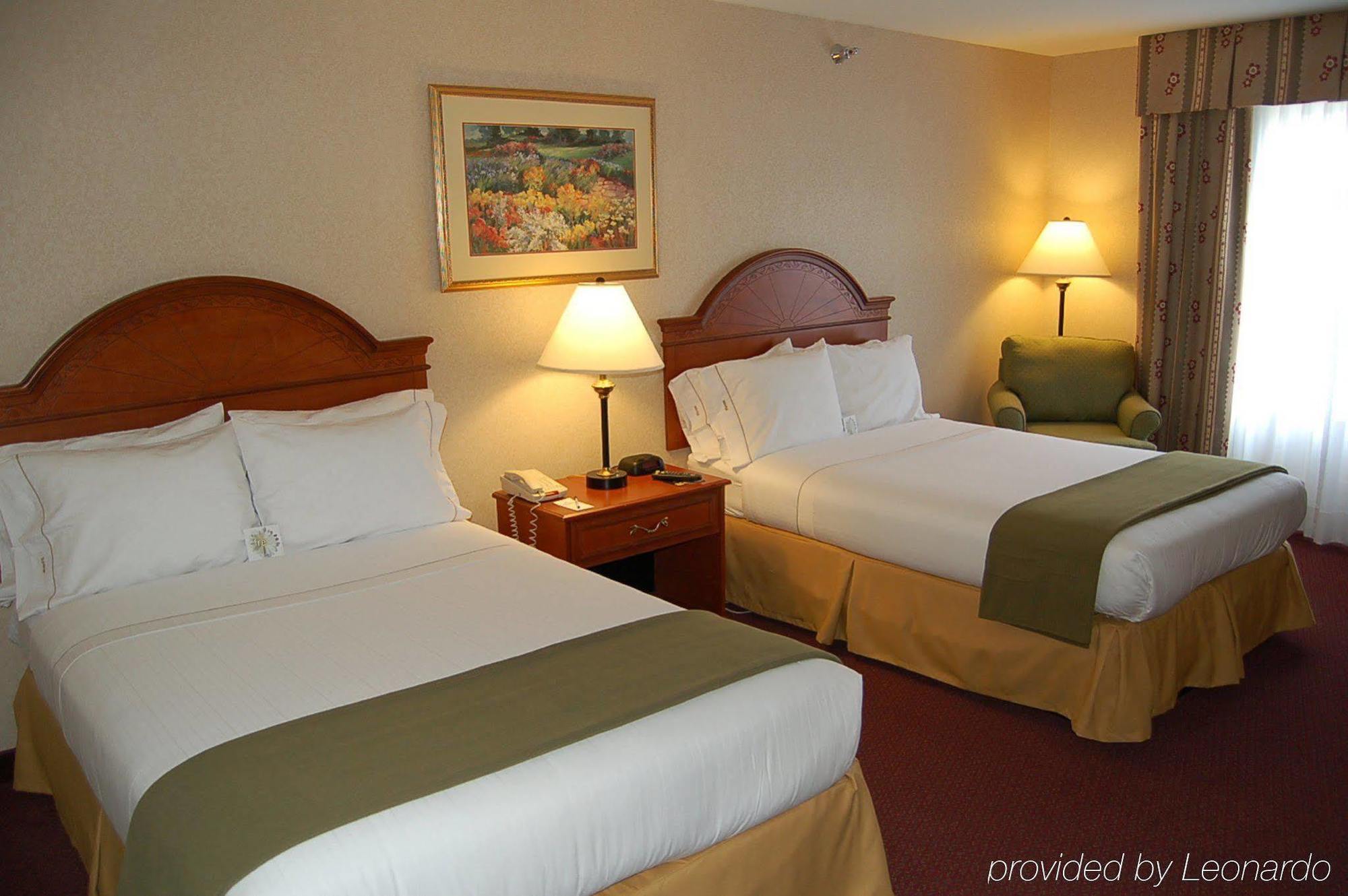 Holiday Inn Express Hotel & Suites White River Junction By Ihg מראה חיצוני תמונה
