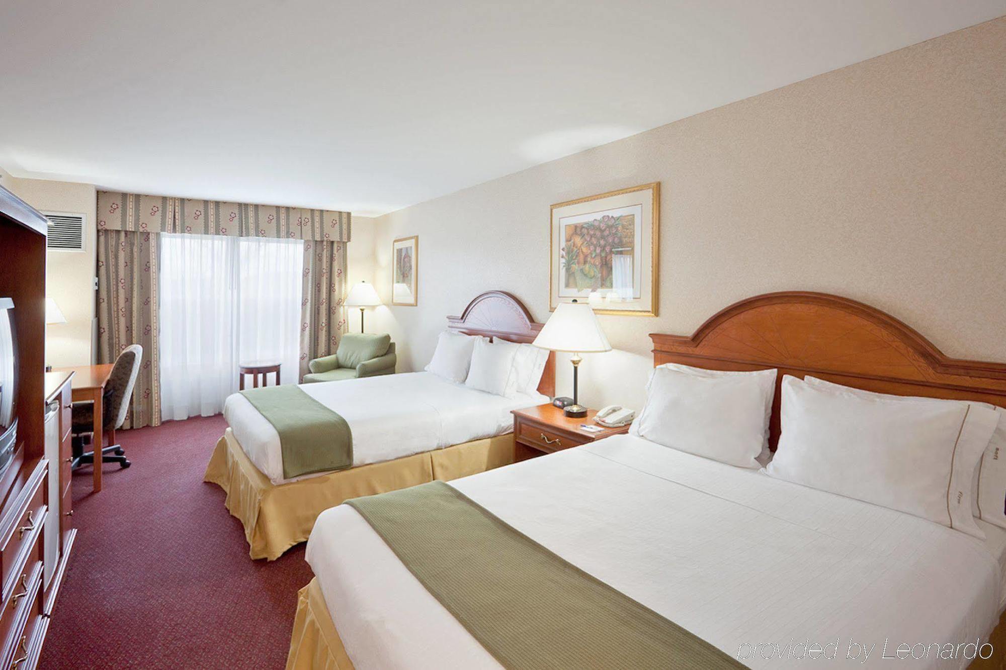 Holiday Inn Express Hotel & Suites White River Junction By Ihg מראה חיצוני תמונה