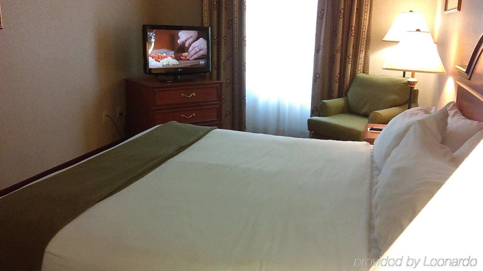 Holiday Inn Express Hotel & Suites White River Junction By Ihg מראה חיצוני תמונה