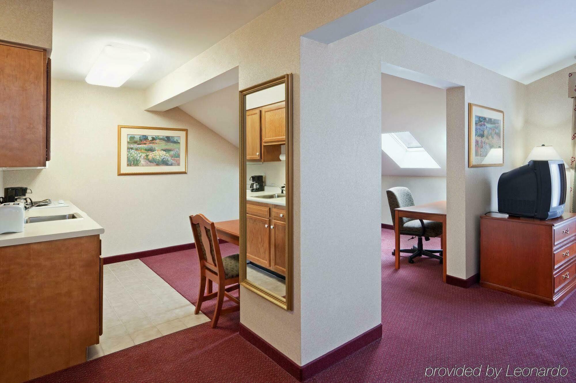 Holiday Inn Express Hotel & Suites White River Junction By Ihg מראה חיצוני תמונה
